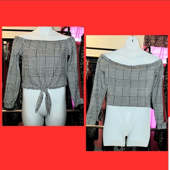 Fashion Nova Tops - Houndstooths chic off the shoulders top! On sale Fashion Nova Tops - Houndstooths chic off the shoulders top! On sale